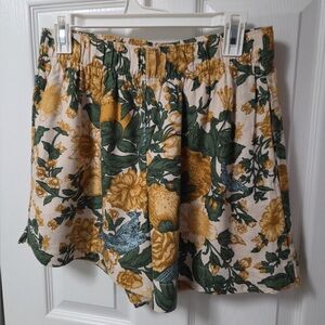 Abercrombie & Fitch Floral Women Shorts - Green and Yellow
